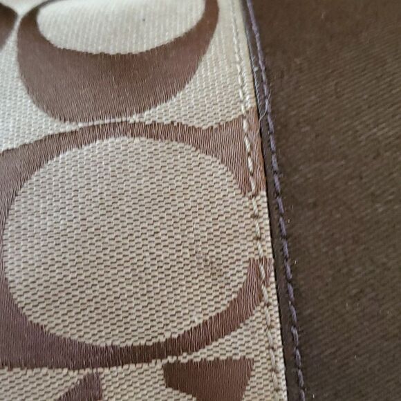 COPY - Authentic Vintage Coach logo purse - Picture 5 of 6